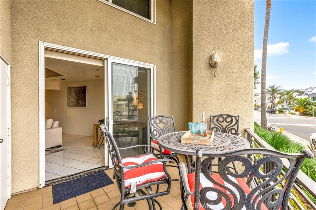 200 Pacific Coast Highway 105