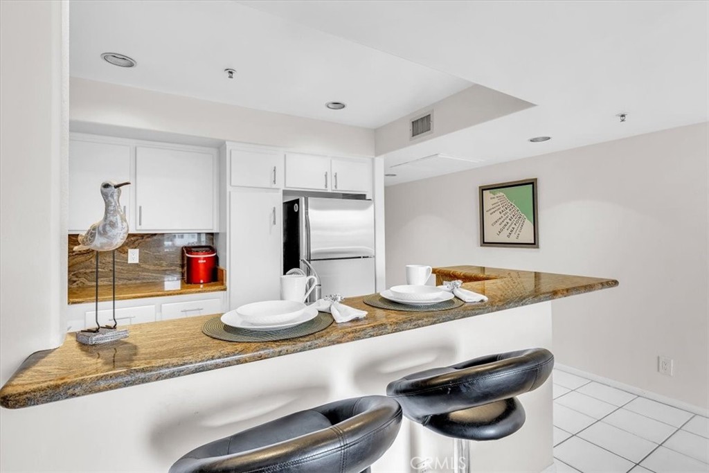 200 Pacific Coast Highway 105