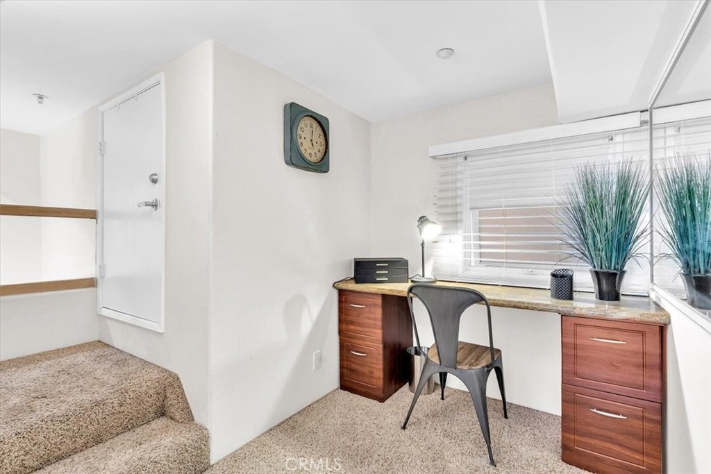 200 Pacific Coast Highway 105