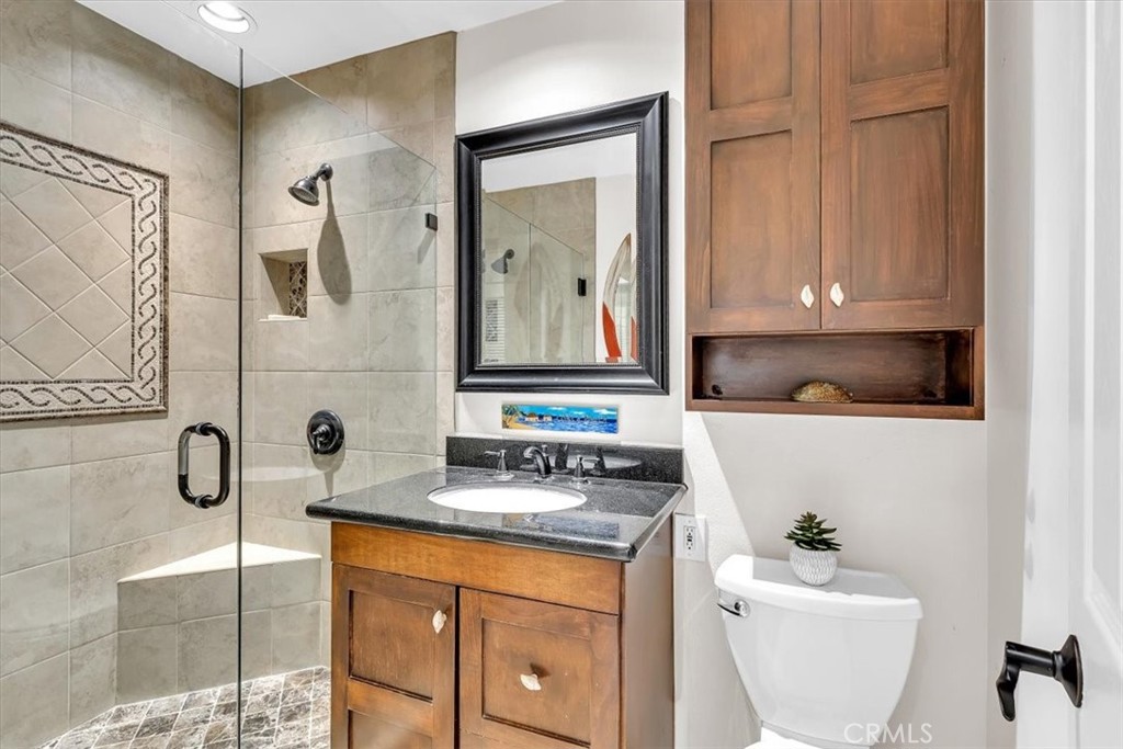 200 Pacific Coast Highway 105