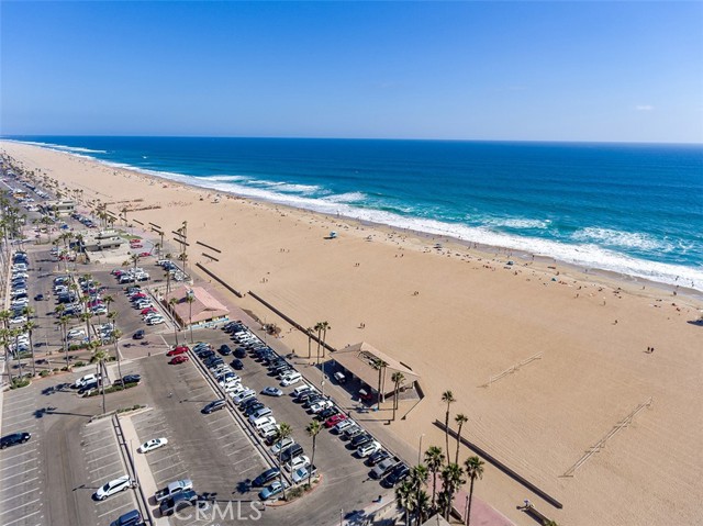 200 Pacific Coast HWY Unit: 105