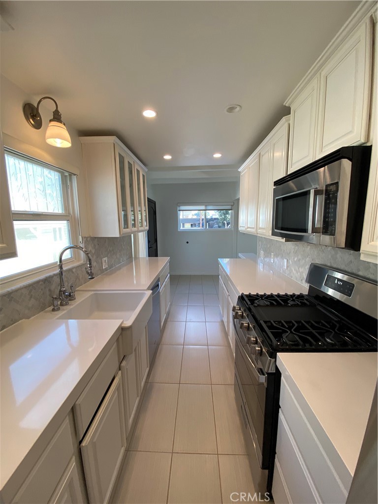 3734 E Coast Hwy #1/2