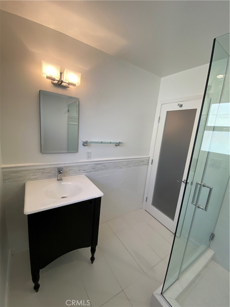 3734 E Coast Hwy #1/2