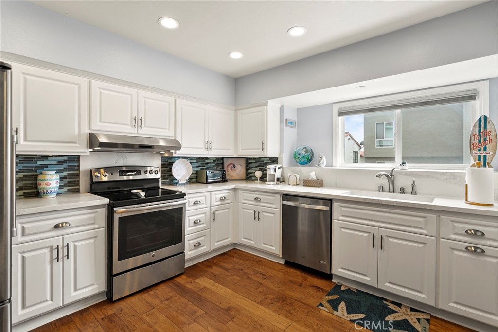 511 Avenida Del Mar 1
