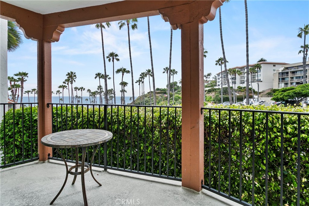 511 Avenida Del Mar 1