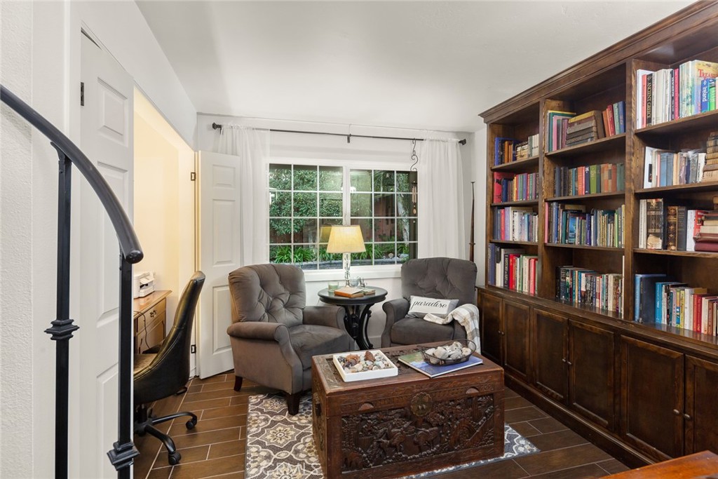 25825 Avenida Cabrillo