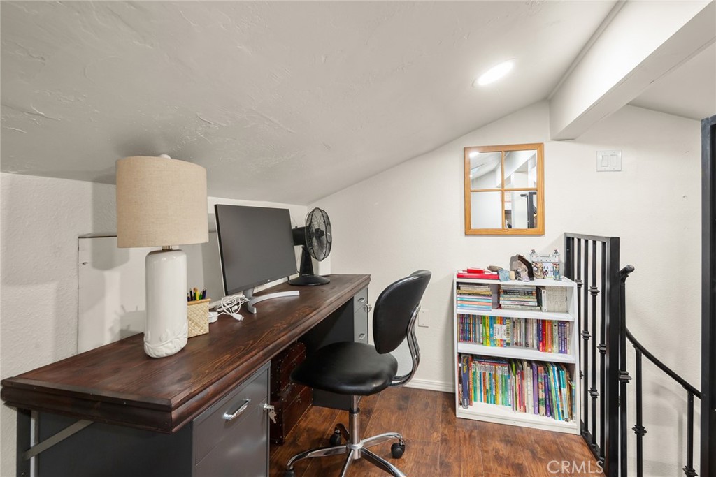 25825 Avenida Cabrillo