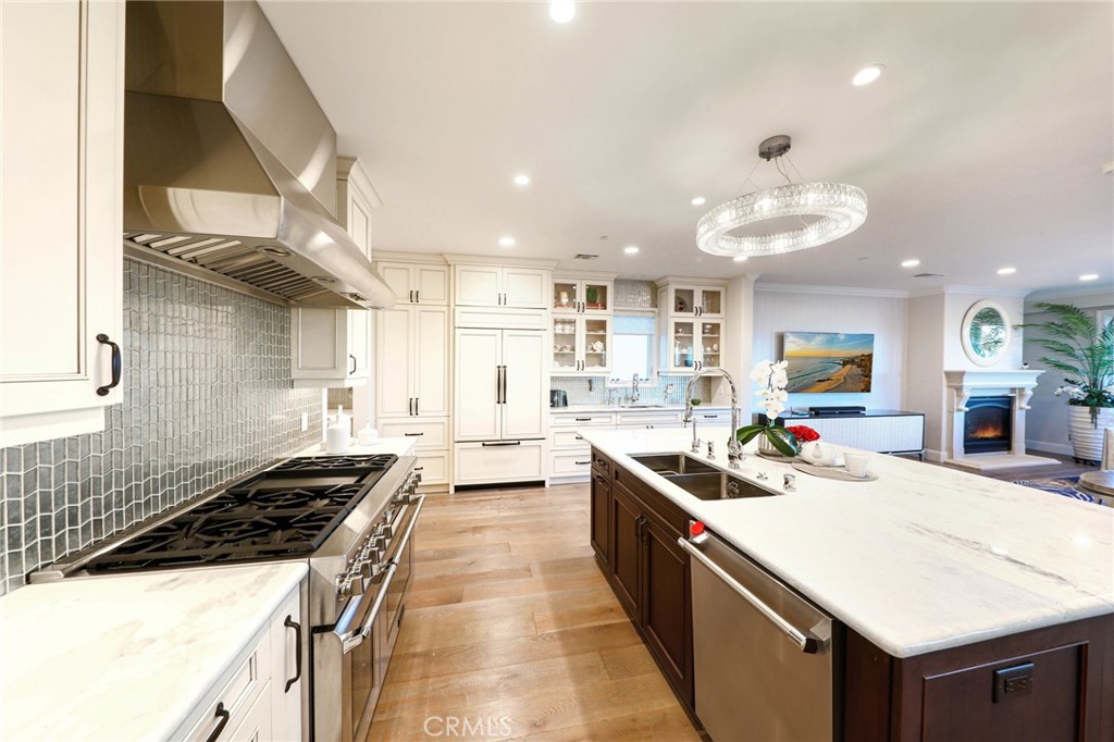 33612 Holtz Hill Road