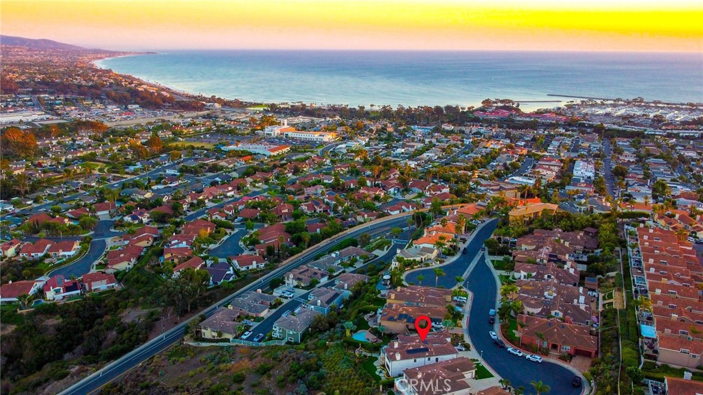 33612 Holtz Hill Road