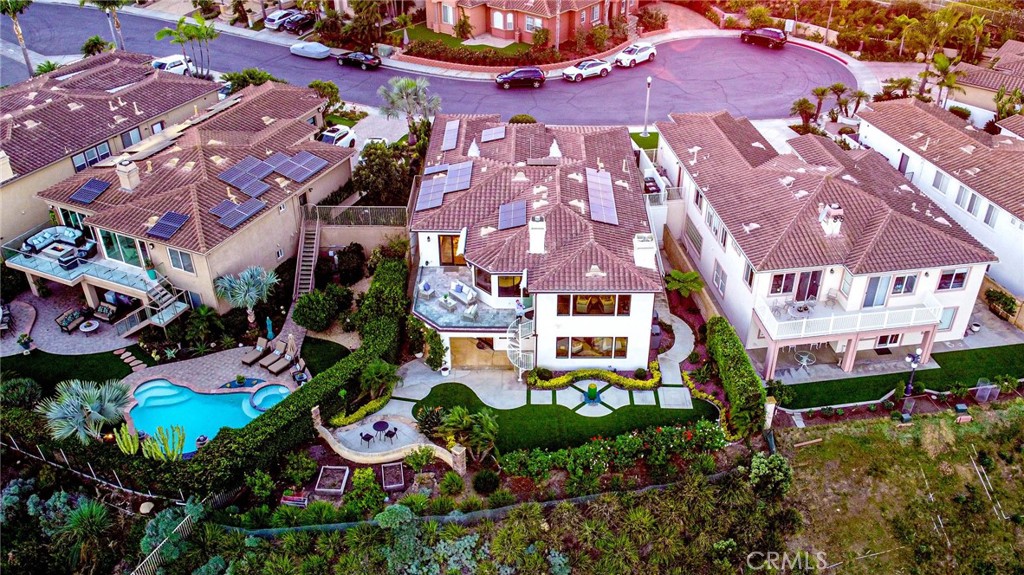 33612 Holtz Hill Road