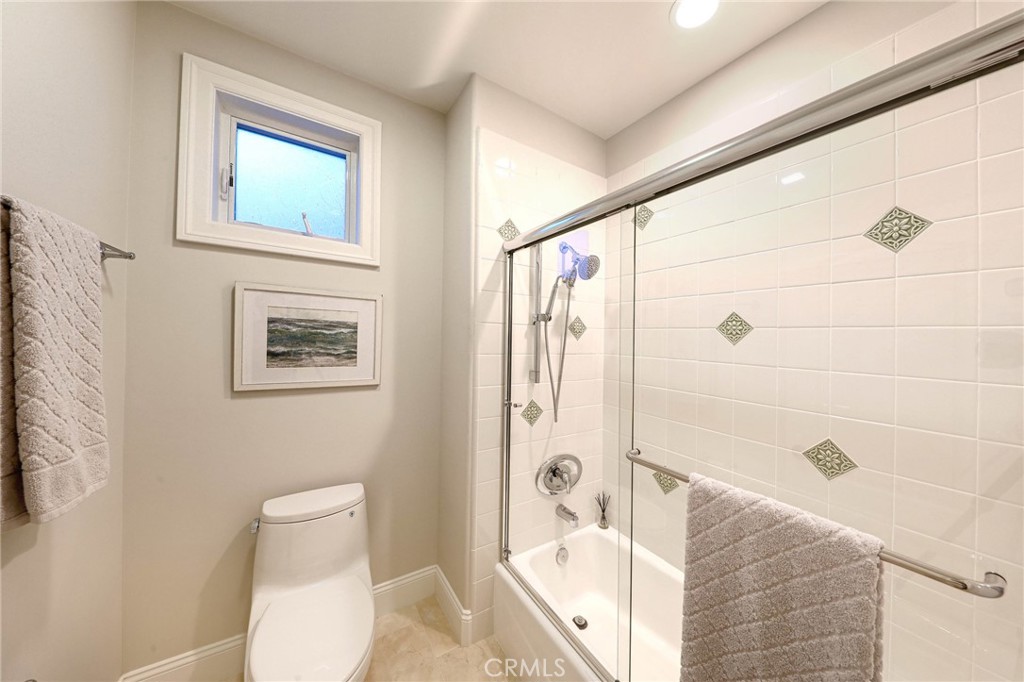 33612 Holtz Hill Road