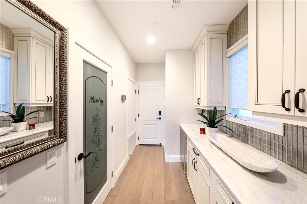 33612 Holtz Hill Road