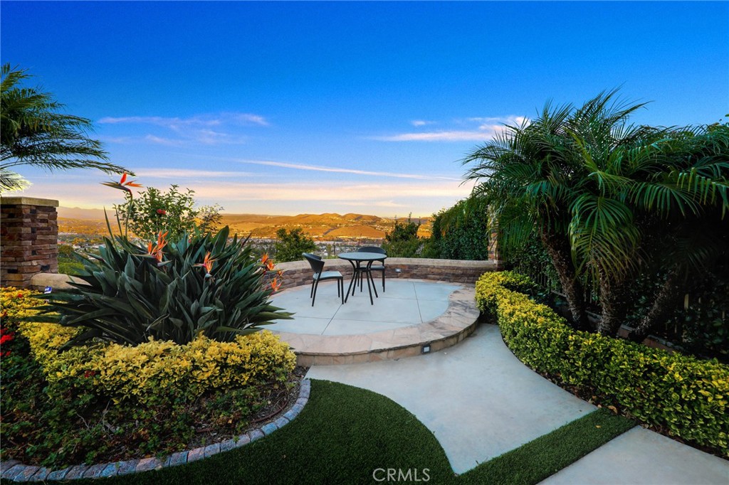 33612 Holtz Hill Road