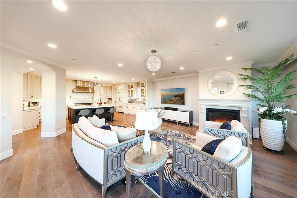 33612 Holtz Hill Road