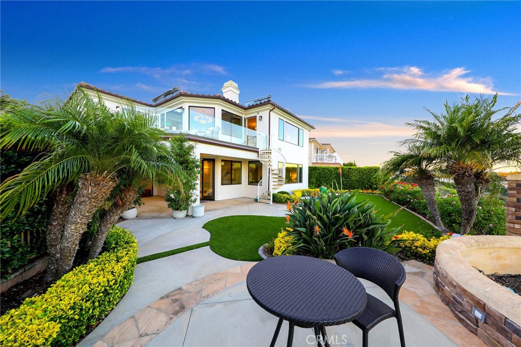 33612 Holtz Hill Road