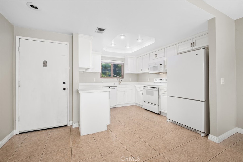 31272 W Nine Drive 3RF