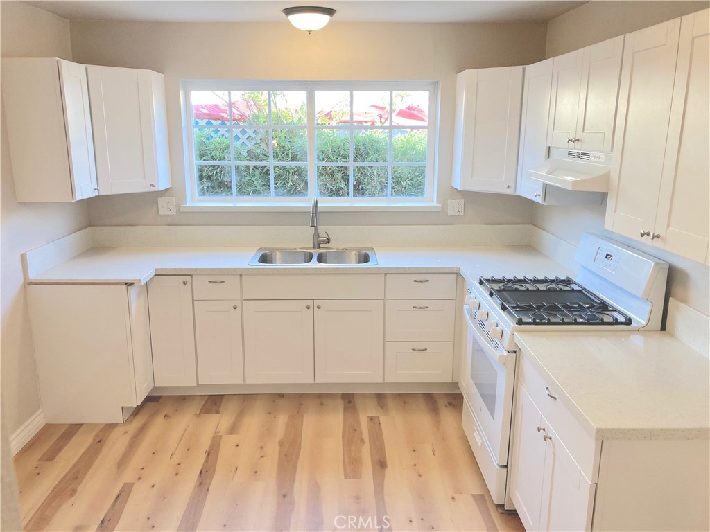 3433 Driftwood Drive