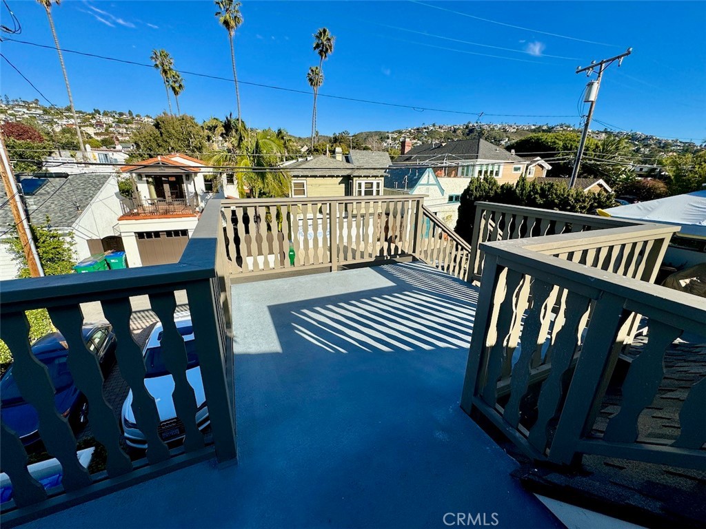 1160 Glenneyre Street