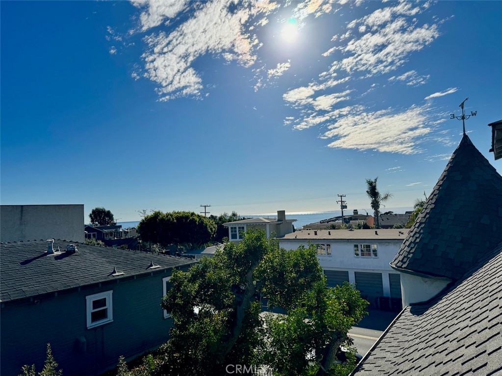 1160 Glenneyre Street