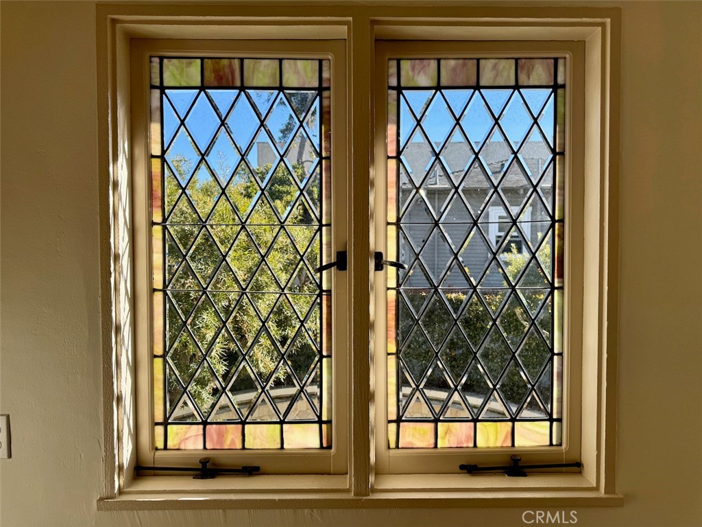 1160 Glenneyre Street