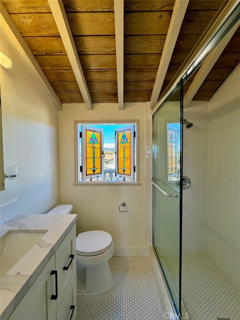 1160 Glenneyre Street