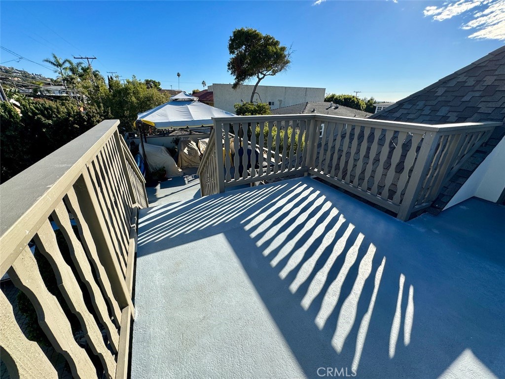 1160 Glenneyre Street