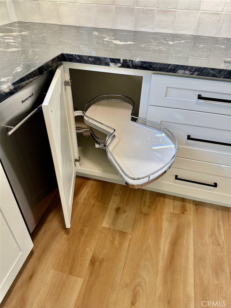 1160 Glenneyre Street