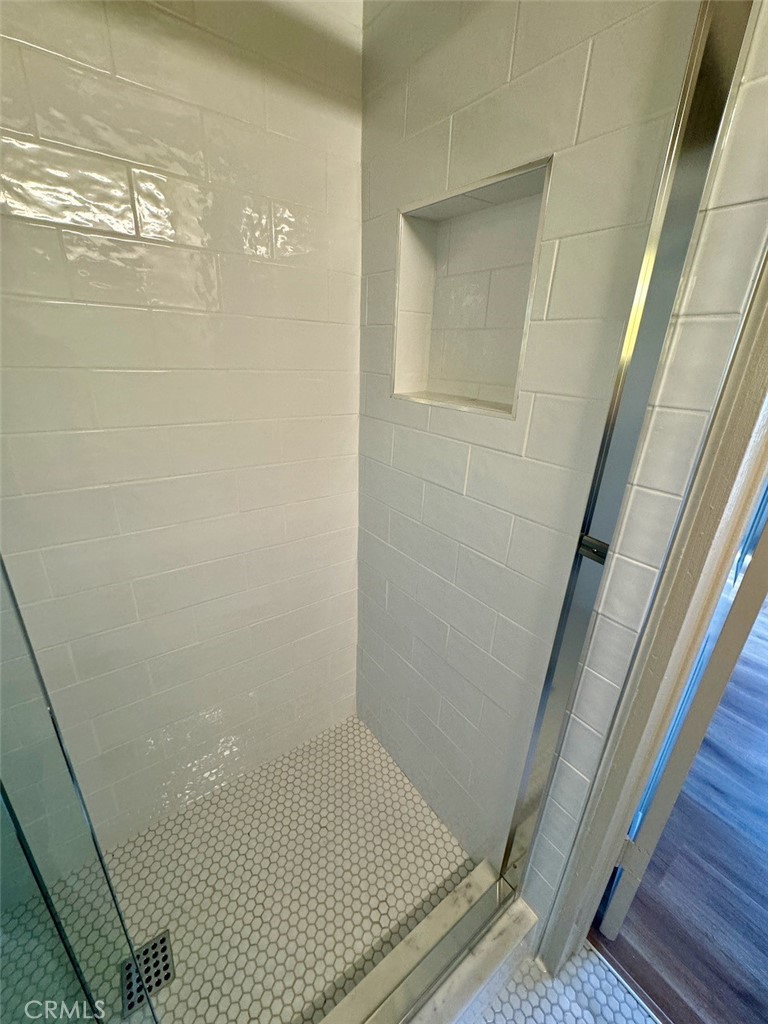 1160 Glenneyre Street