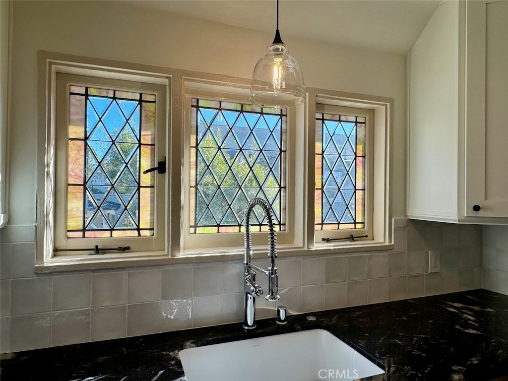 1160 Glenneyre Street