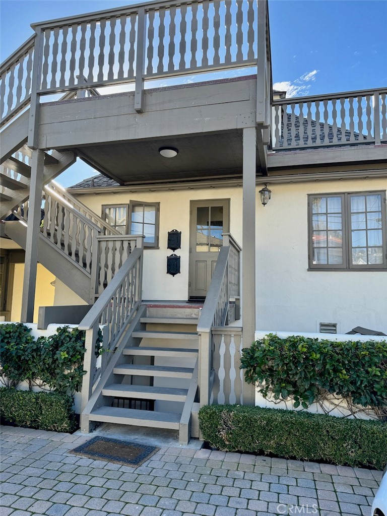 1160 Glenneyre Street