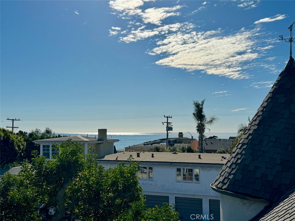 1160 Glenneyre Street