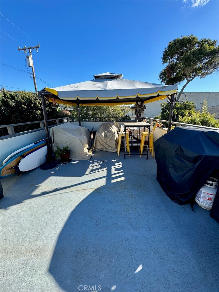 1160 Glenneyre Street