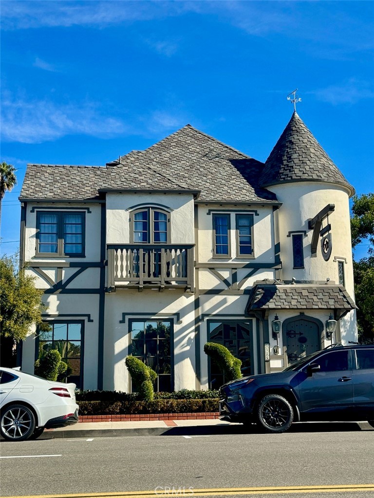 1160 Glenneyre Street