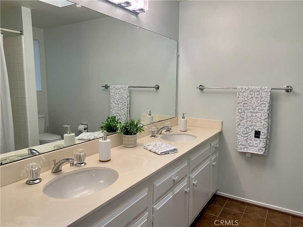 23211 Meadowbrook Circle