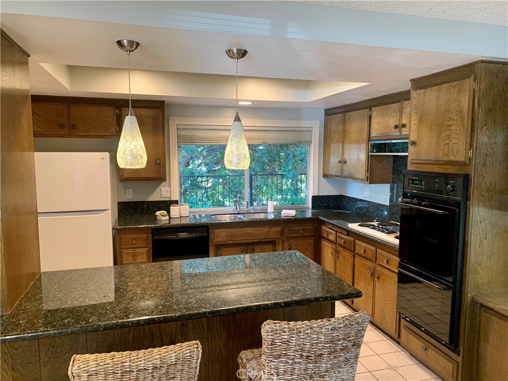 23211 Meadowbrook Circle