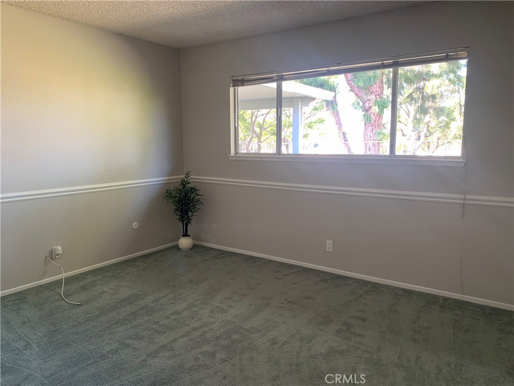 23211 Meadowbrook Circle