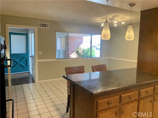 23211 Meadowbrook CIR