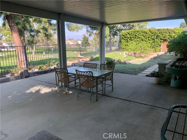 23211 Meadowbrook CIR