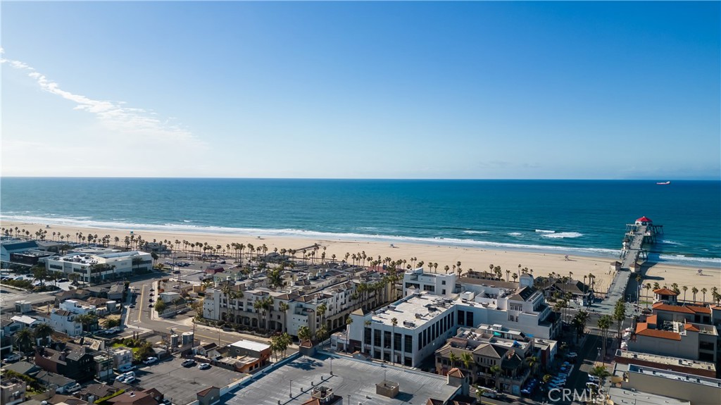 200 Pacific Coast Highway 111