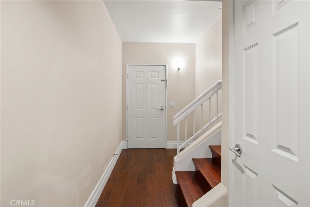 200 Pacific Coast Highway 111