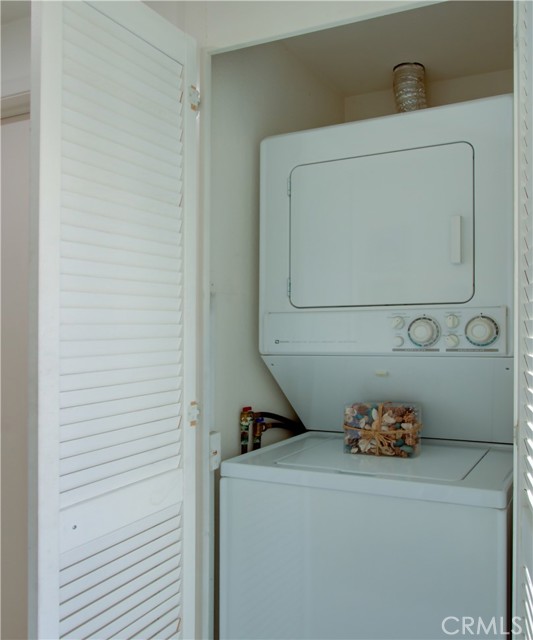 2212 Via Mariposa Unit: B