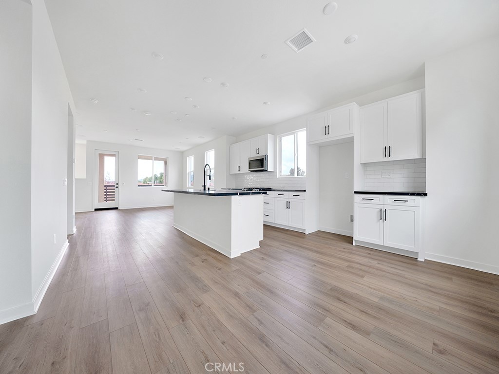 32071 Paseo Vibrante