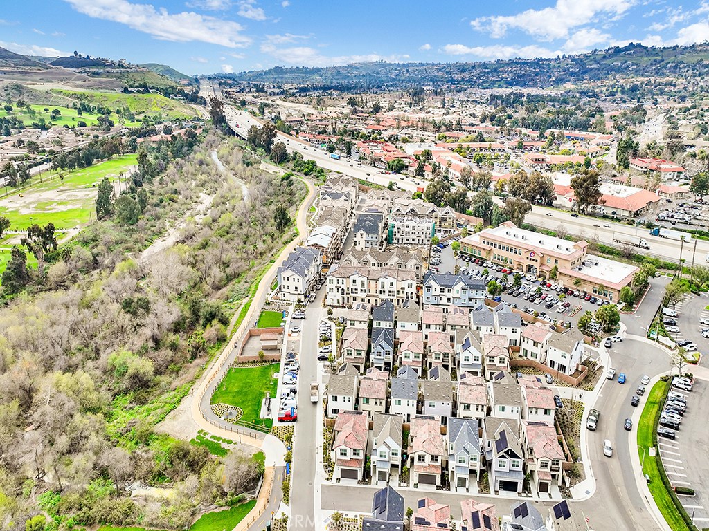 32071 Paseo Vibrante