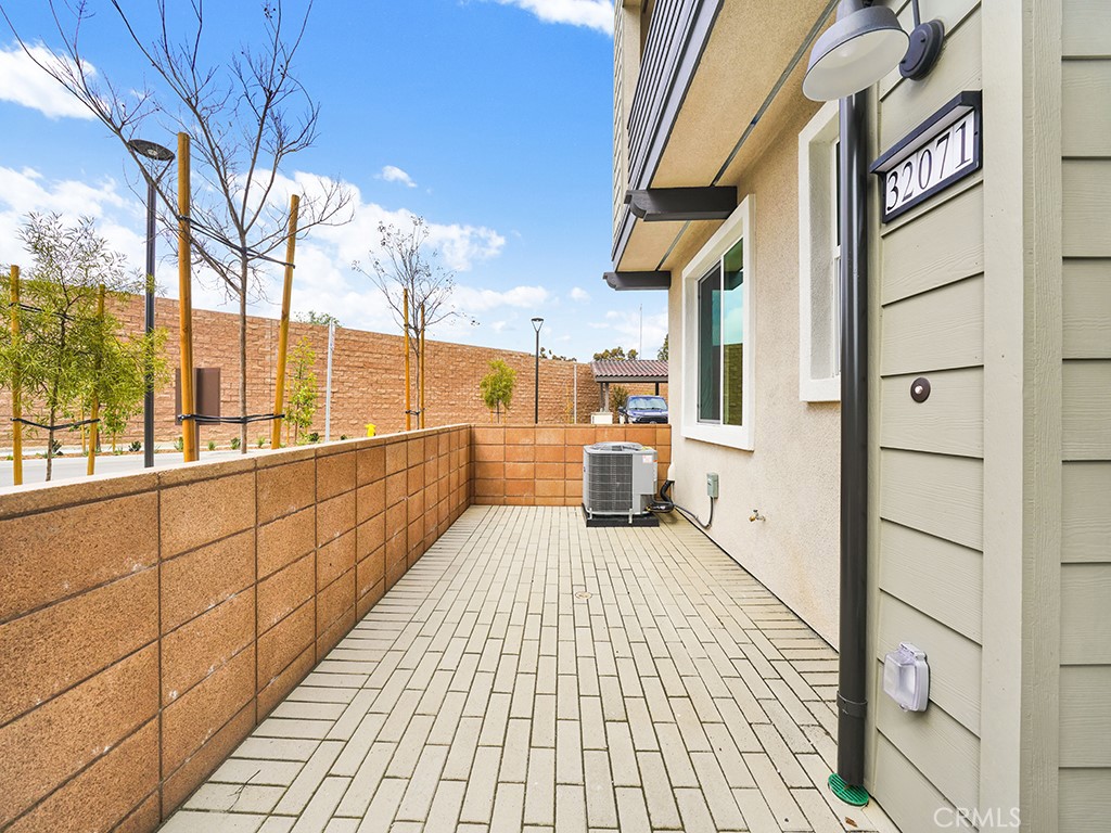 32071 Paseo Vibrante