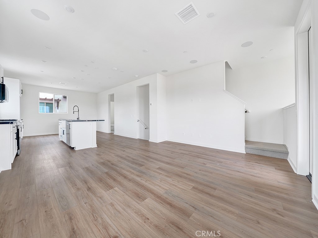 32071 Paseo Vibrante