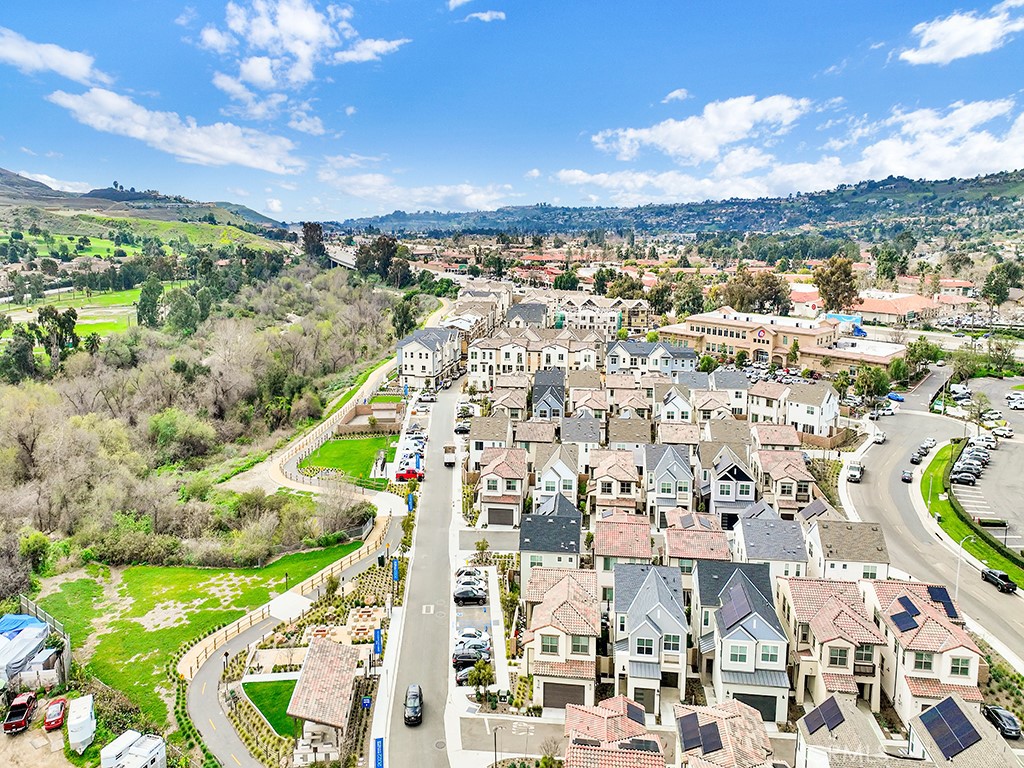 32071 Paseo Vibrante