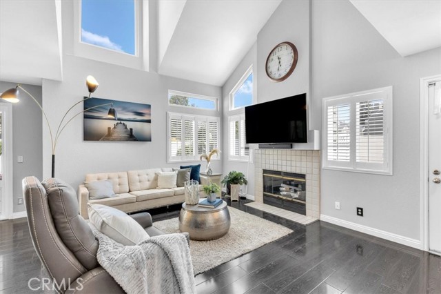 15 Pineoak Unit: 100