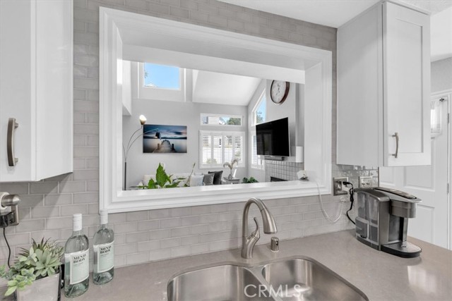 15 Pineoak Unit: 100