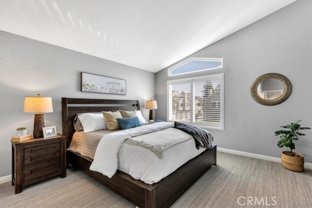 15 Pineoak Unit: 100