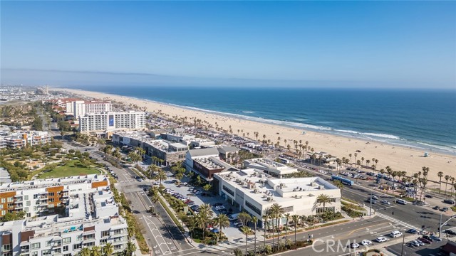 200 Pacific Coast HWY Unit: 211